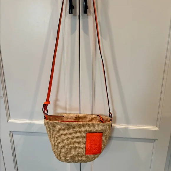 Loewe Tan and Orange Crossbody  pochette bag in raffia and calfskin - Picture 2 of 13